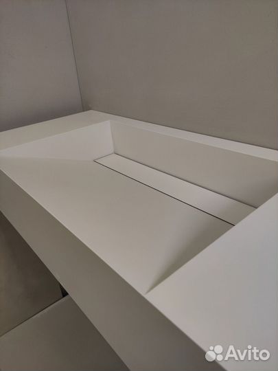 Раковина из искусственного камня