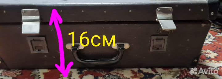 Винтажный чемодан