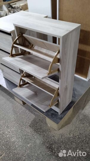 Полка настенная