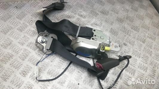 Ремень безопасности с пиропатроном сиденья передне