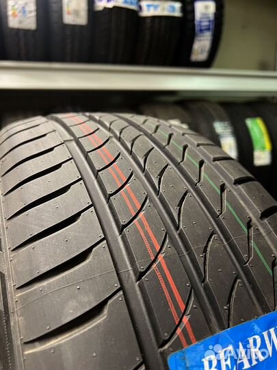 Bearway BW388 215/50 R17 130H