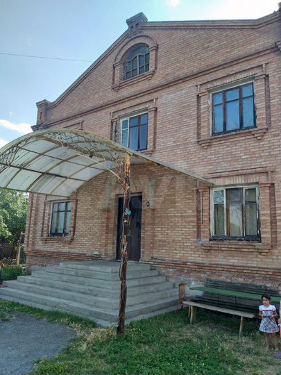 Коттедж 234 м² на участке 52 сот.