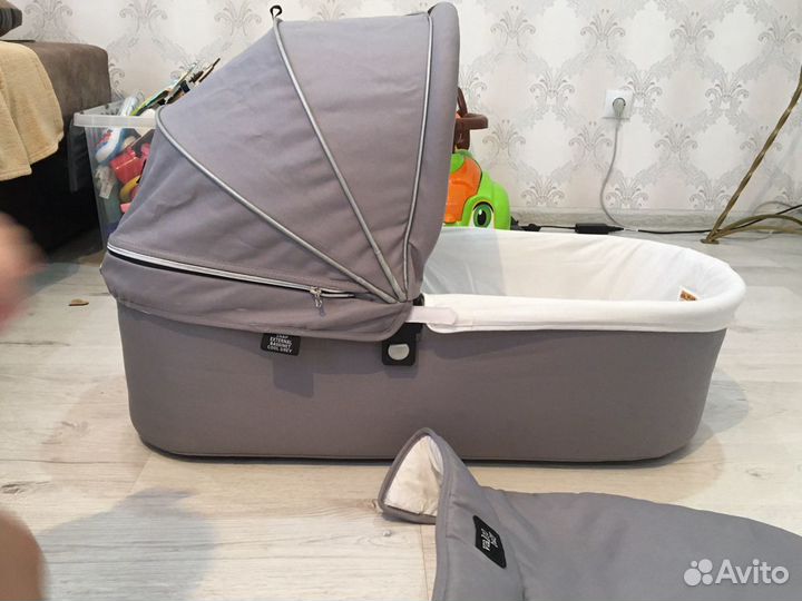 Valco Baby snap 4 люлька