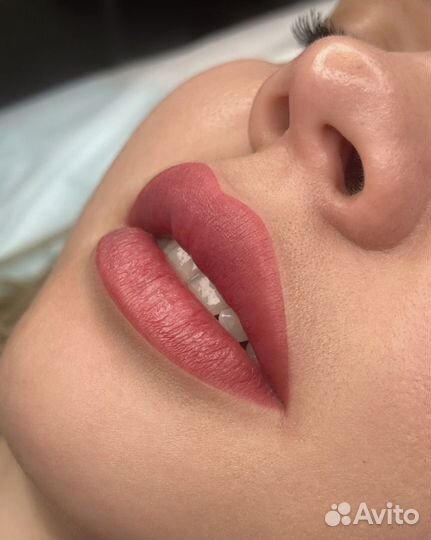 Перманентный макияж губ бровей межресничка татуаж