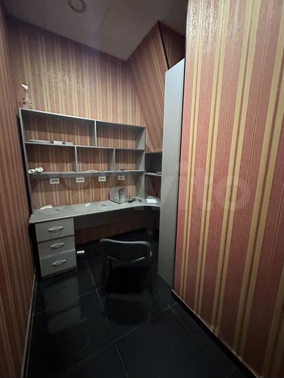 3-к. квартира, 97 м², 1/7 эт.