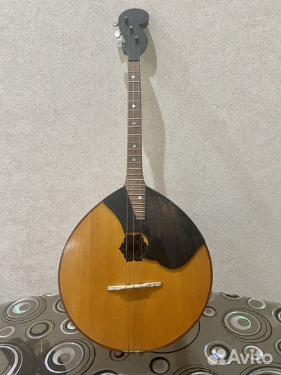 Домра ручной работы 1972 года