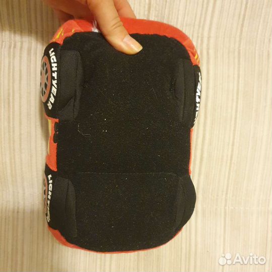 Детская мягкая игрушка - машинка