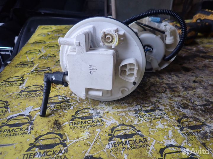 Насос топливный электрический для Toyota RAV 4 15г