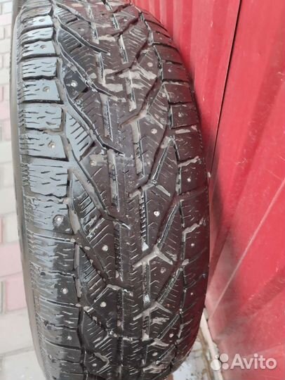 Kormoran SUV Stud 215/65 R16
