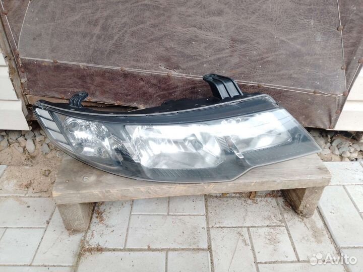 Фара KIA cerato 2 правая
