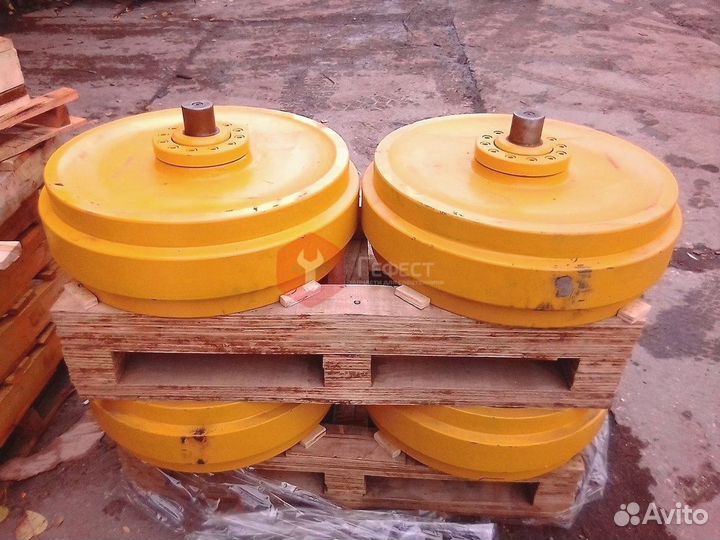 Колесо направляющее Hitachi ZX450H 9115238