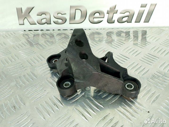 Кронштейн троса кпп Skoda Fabia 2 хетчбек 1.2 BXV