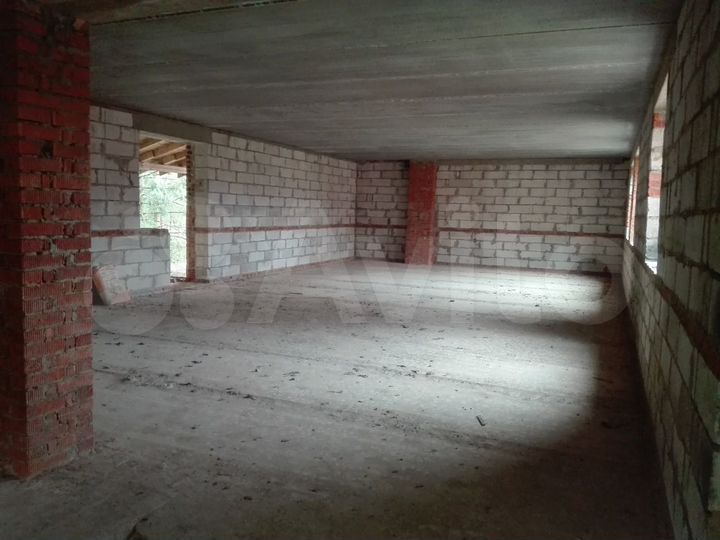 Дом 771,8 м² на участке 5 сот.