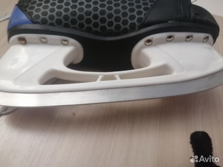 Коньки хоккейные Atemi