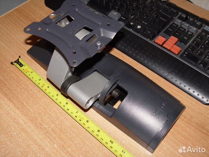 Кронштейн vogels EFW 6225 поворотный по 2м осям