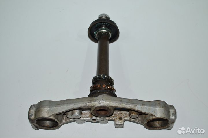 Траверса нижняя Suzuki SV650S