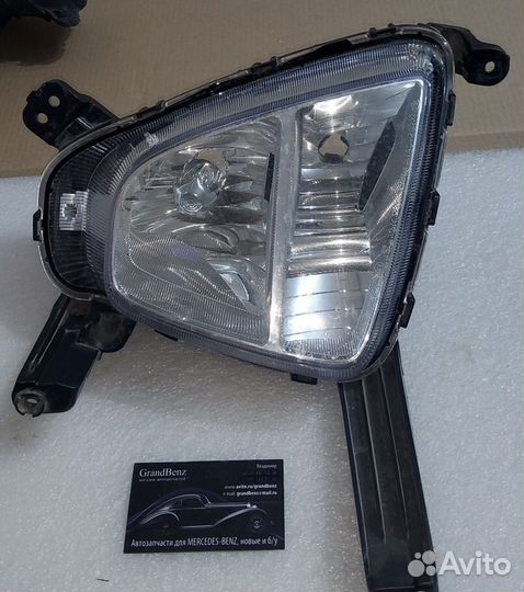 Фары противотуманная правая Kia Sorento 92202C5100