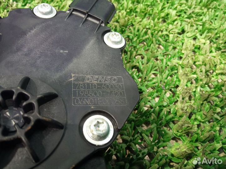 Педаль газа Toyota Land Cruiser Prado