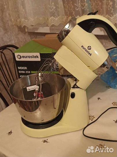 Миксер с миской