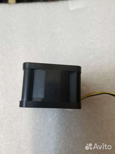 Серверный вентилятор 40мм 12v 0.55a