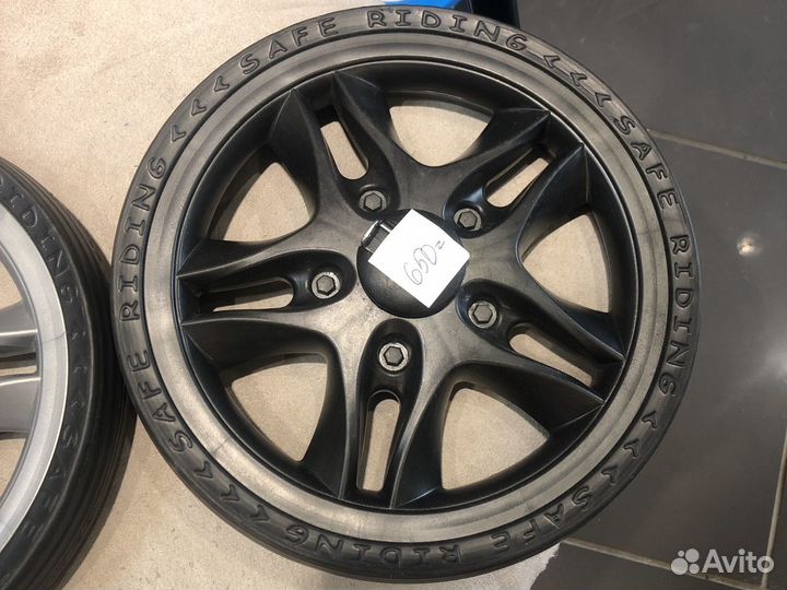 Колесо для коляски