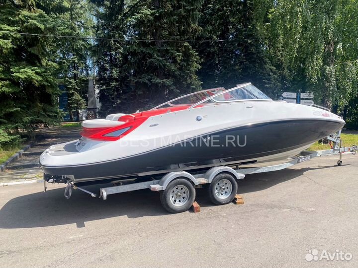 Водометный катер Sea Doo 230 Wake
