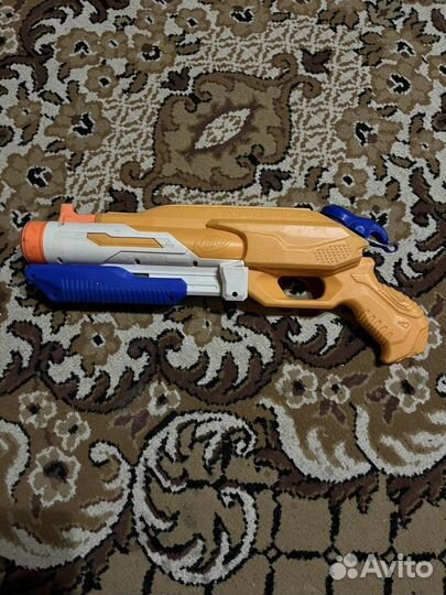 Водяной бластер nerf