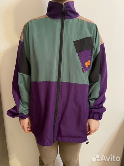 Куртка-ветровка в стиле 90х