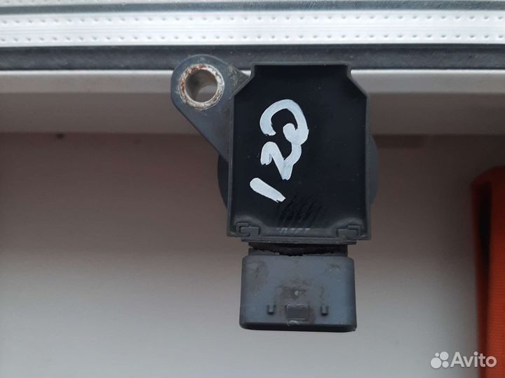 Катушка зажигания Toyota Auris 9091902252 1ZR-FE