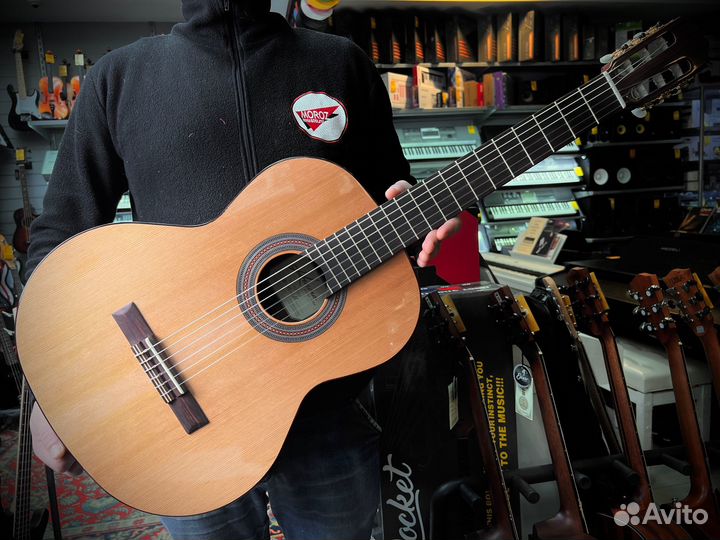 Классическая гитара