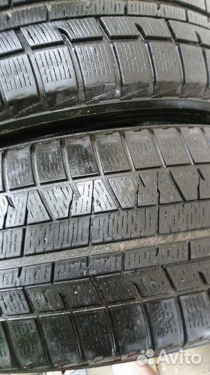 Yokohama Ice Guard Studless IG50 215/55 R17