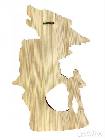 Резное панно из дерева 