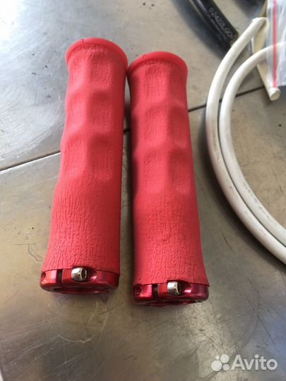 Грипсы, ручки руля