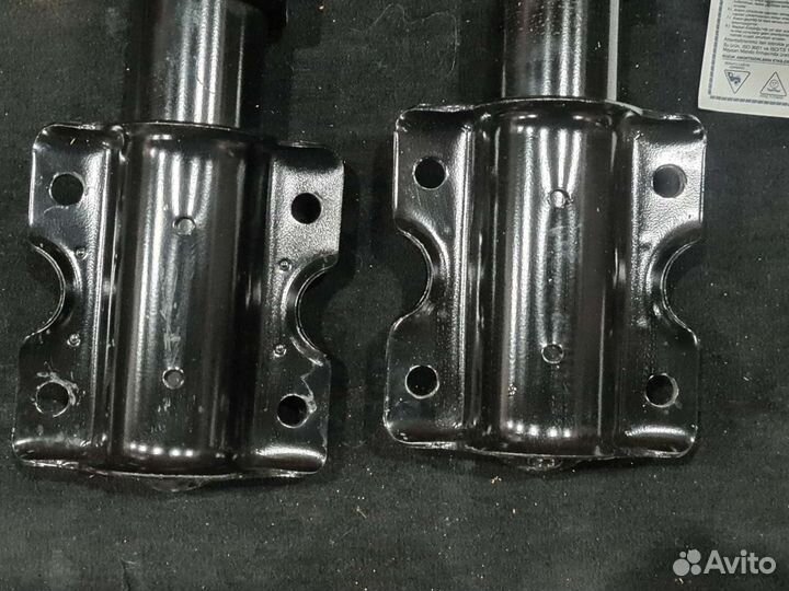 Передний амортизатор Ford Transit T12-T15