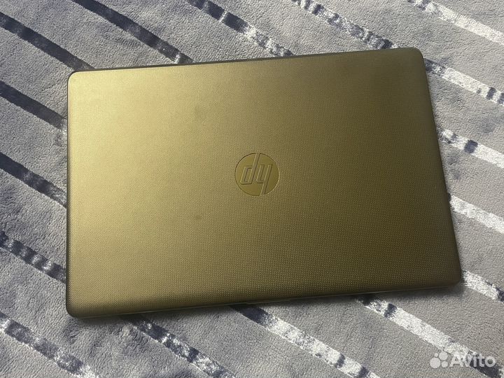 Ноутбук HP 15-ra072ur