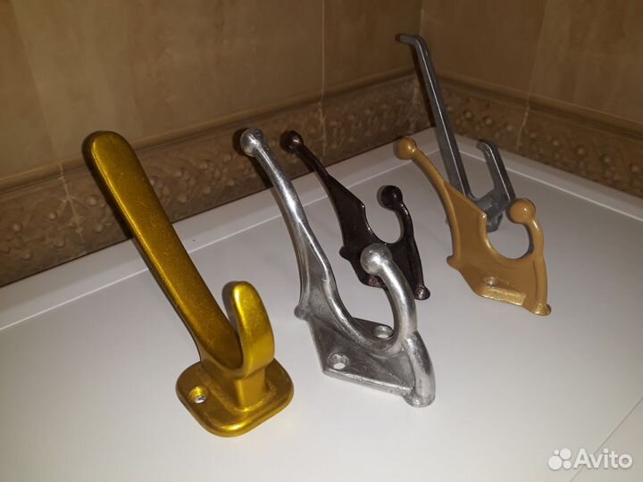 Вешалки крючки настенные новые СССР