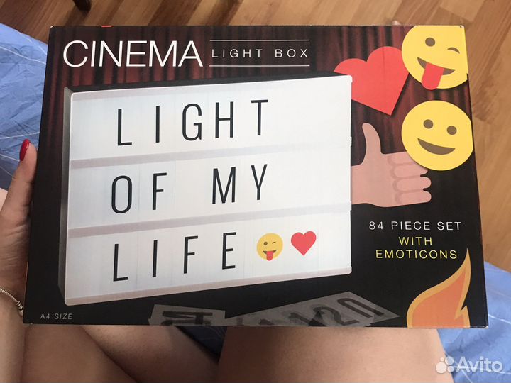 Светящаяся доска с буквами