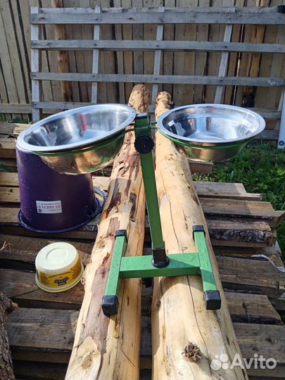 Подставка для мисок, с мисками