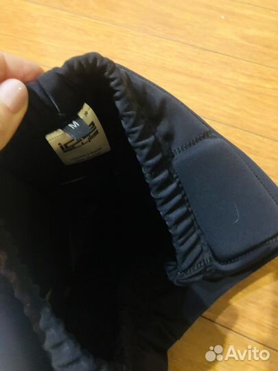 Шорты защитные для фигурного катания размер S и M