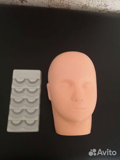 Манекен для наращивания ресниц с ресницами