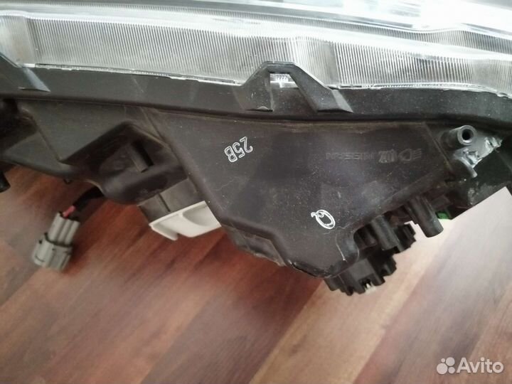 Фара nissan x-trail t32