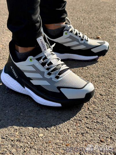 Кроссовки adidas terrex