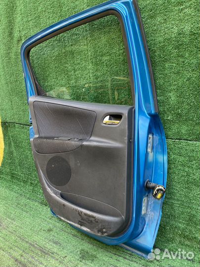 Дверь задняя левая Peugeot 207 WC имеются потертос