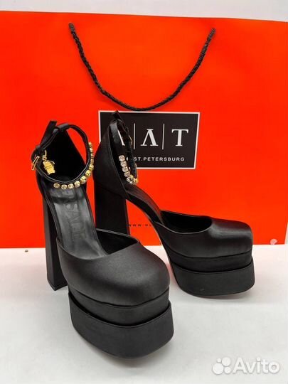 Туфли versace bratz