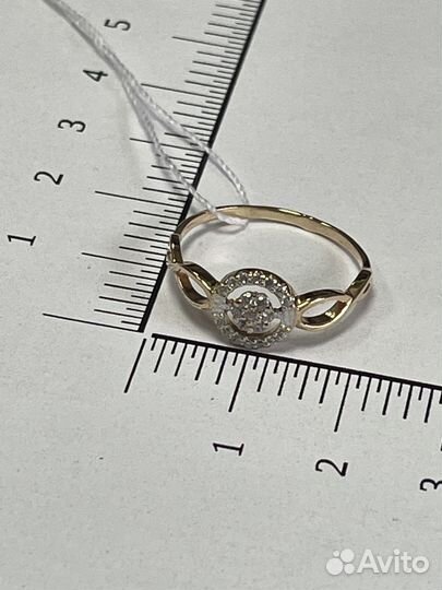 Кольцо с синтетическим камнем Золото