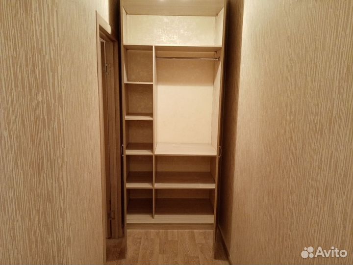 Шкаф распашной