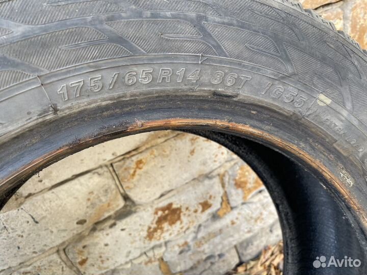 Yokohama 104ZR 175/65 R14 204ZR