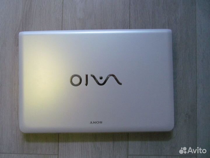 Ноутбук Sony Vaio SVE171B11V по комплектующим