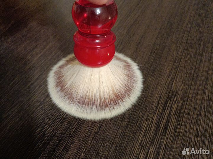 Помазок для бритья бритвенным станком