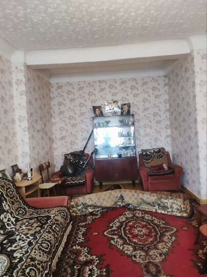 2-к. квартира, 58 м², 3/3 эт.